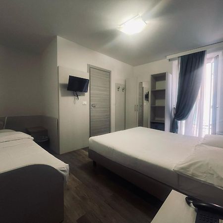 Hotel Holiday- Alla Finestrella Bologna Esterno foto