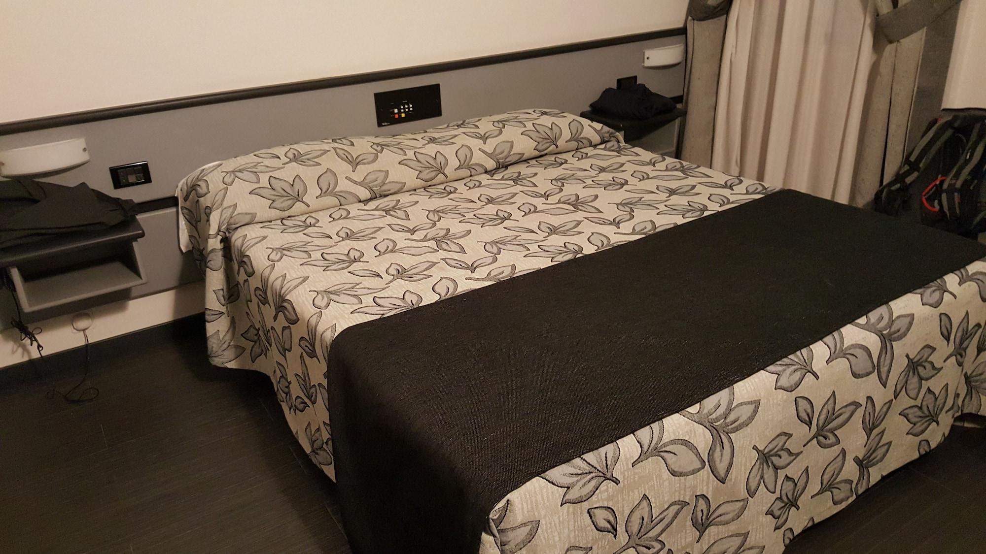 Hotel Holiday- Alla Finestrella Bologna Esterno foto