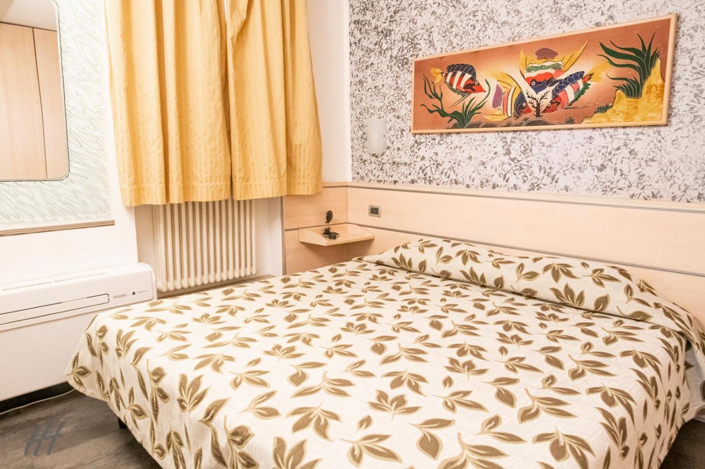 Hotel Holiday- Alla Finestrella Bologna Esterno foto