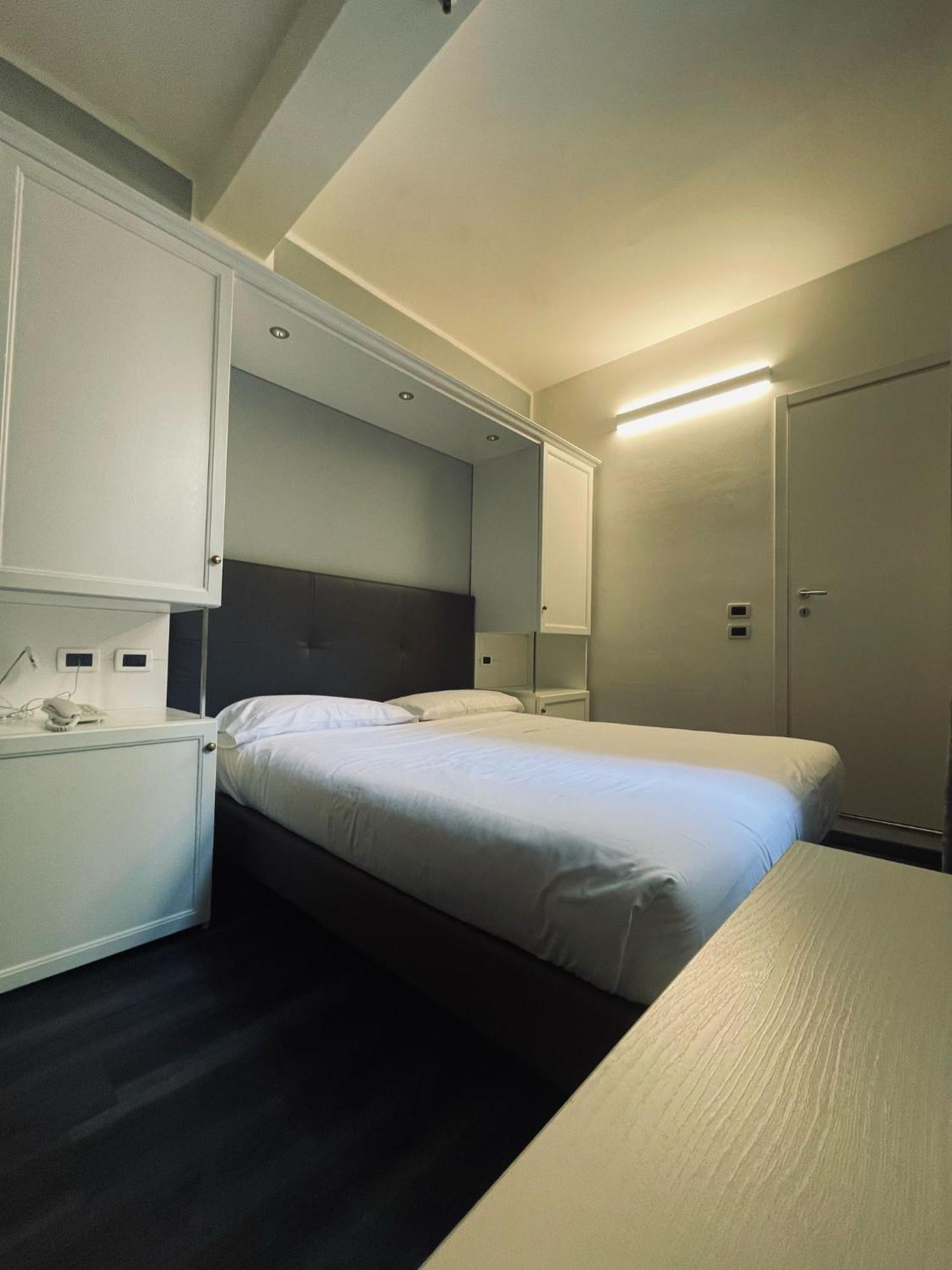 Hotel Holiday- Alla Finestrella Bologna Esterno foto