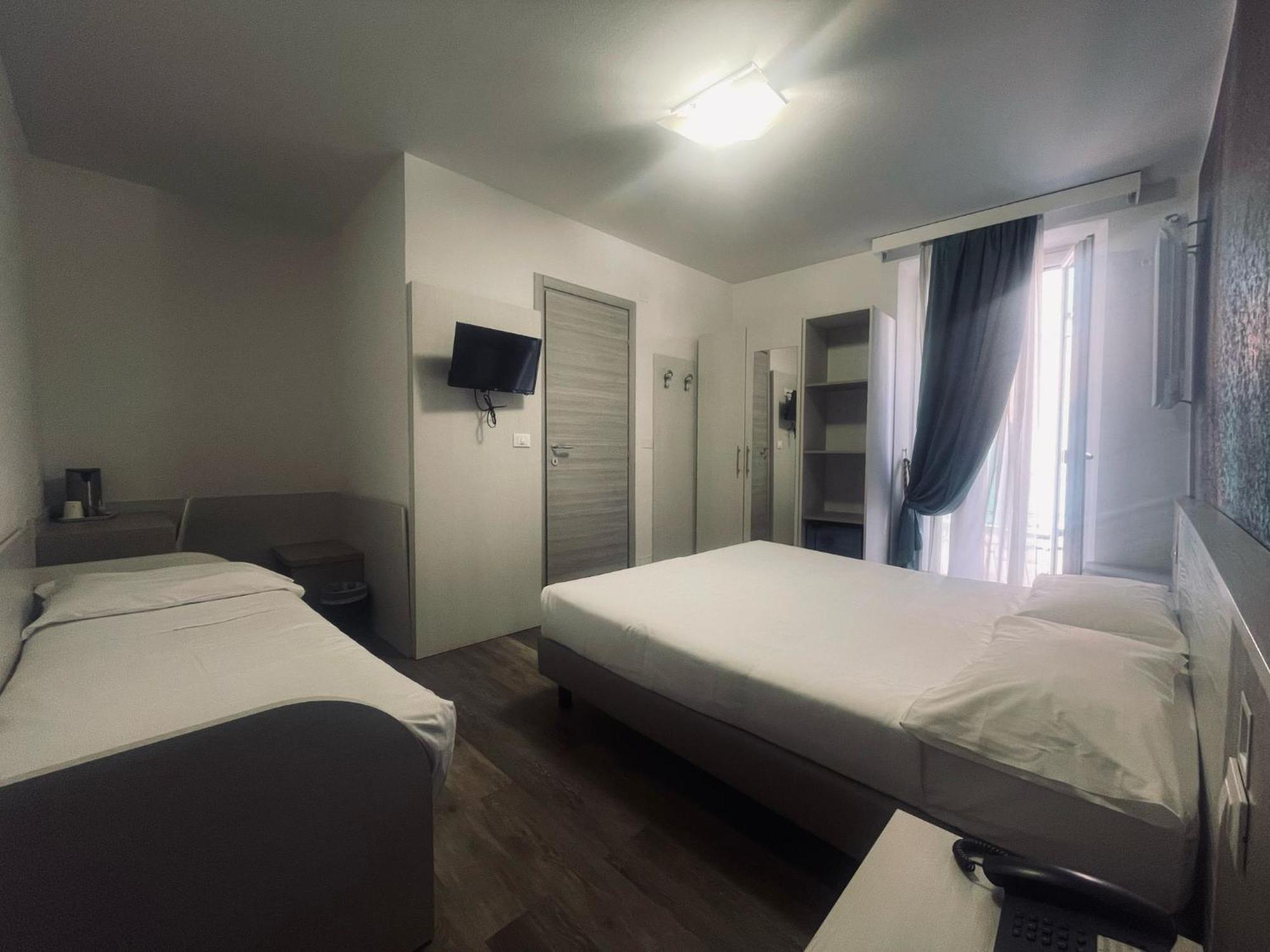 Hotel Holiday- Alla Finestrella Bologna Esterno foto