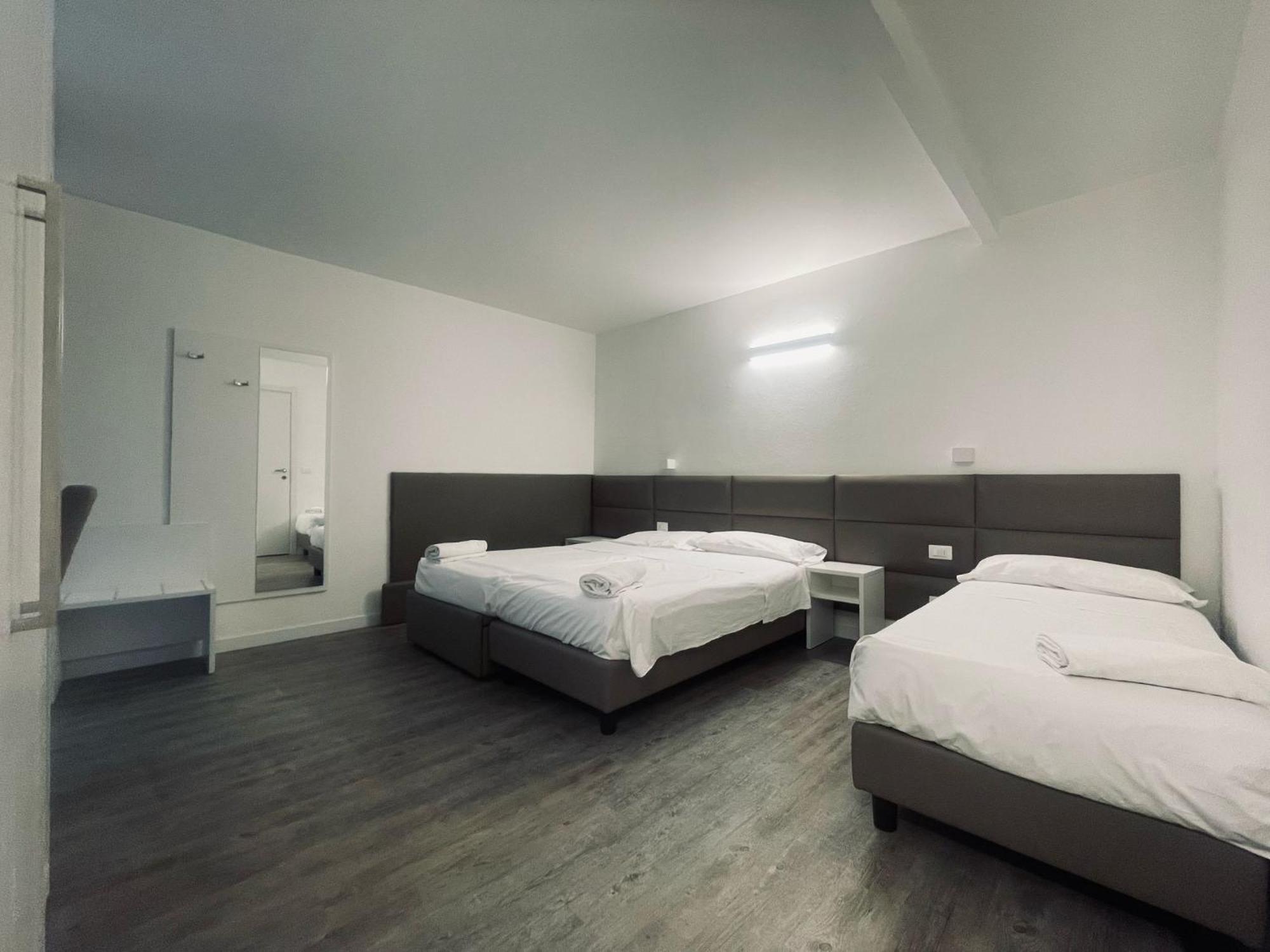 Hotel Holiday- Alla Finestrella Bologna Esterno foto