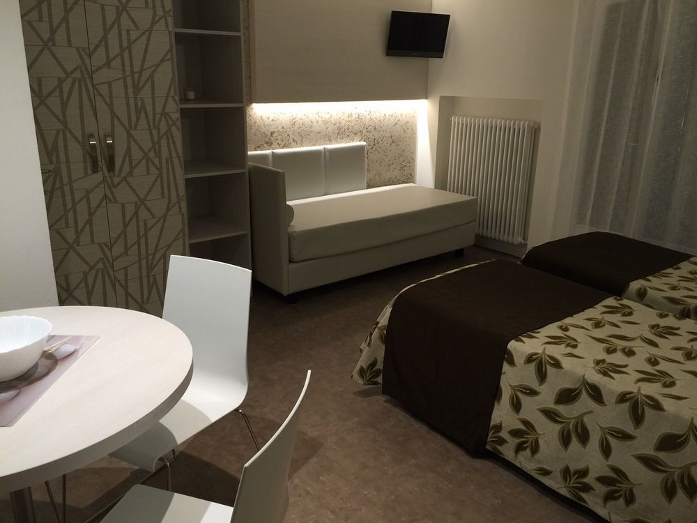 Hotel Holiday- Alla Finestrella Bologna Esterno foto