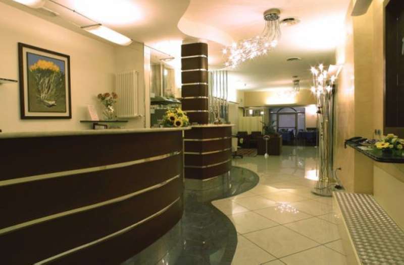 Hotel Holiday- Alla Finestrella Bologna Esterno foto
